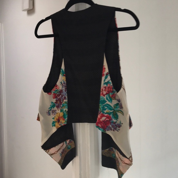 Ibrigu Silk Vest - Picture 5 of 5